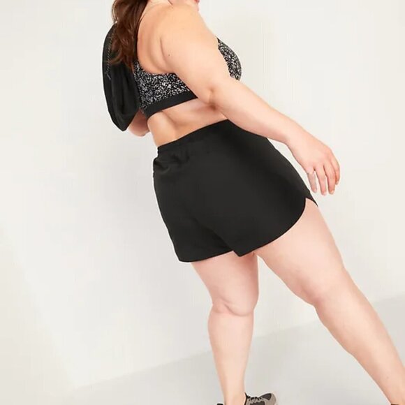 Old Navy Mid-Rise Dolphin-Hem Run Shorts for Women BlackJack 4X - Picture 2 of 11